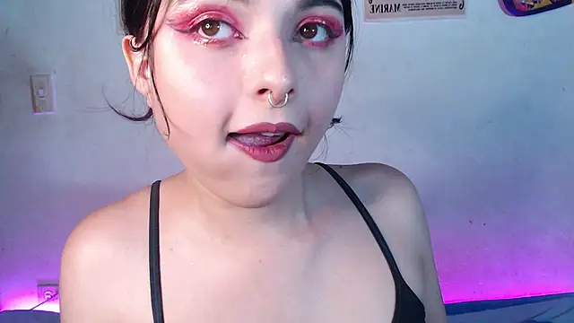 Snapshot of elizabethtaylorxxx chatting on 12.16.24 elizabethtaylorxxx online show from 12.16.24