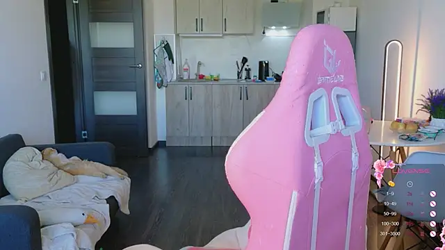 cinnabon girls online show from 06.22.26