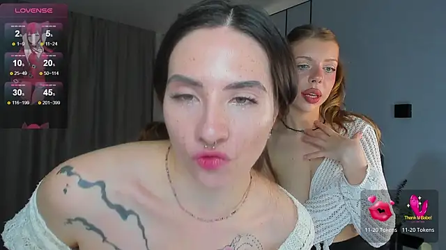 Snapshot of Hannah_Carr chatting on 11.26.25 Hannah Carr online show from 11.26.25