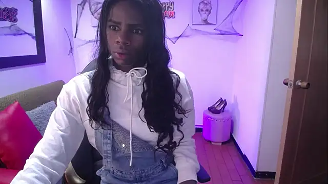 Snapshot of enderlis chatting on 10.10.25 enderlis online show from 10.10.25