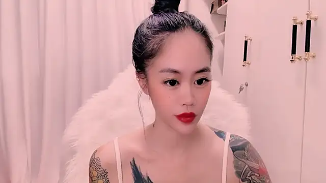 witch-39 online show from 07.04.26