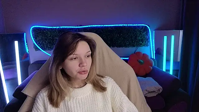 Snapshot of LitaBrom chatting on 11.15.25 LitaBrom online show from 11.15.25