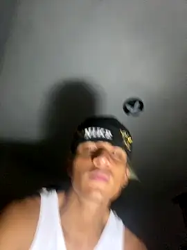 Snapshot of Blackk6889 chatting on 10.19.25 Blackk6889 online show from 10.19.25