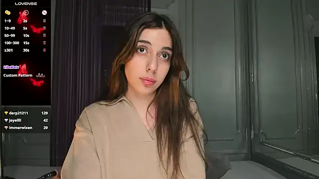 Snapshot of eva_lim chatting on 12.15.24 eva lim online show from 12.15.24