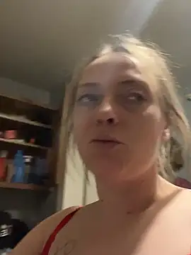 Snapshot of lezbean24 chatting on 02.03.26 lezbean24 online show from 02.03.26