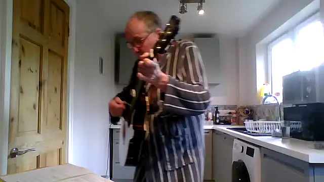 Snapshot of jimmybenido chatting on 05.13.26 jimmybenido online show from 05.13.26