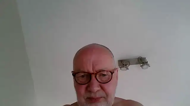 Snapshot of jimmybenido chatting on 05.30.26 jimmybenido online show from 05.30.26
