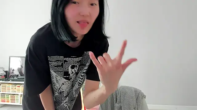Snapshot of ailey_chao chatting on 05.24.26 ailey chao online show from 05.24.26