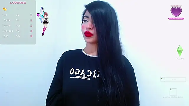 Snapshot of HarleyQueen_Robbie chatting on 10.31.25 HarleyQueen Robbie online show from 10.31.25