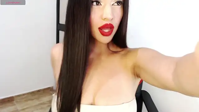 Snapshot of HarleyQueen_Robbie chatting on 12.18.25 HarleyQueen Robbie online show from 12.18.25