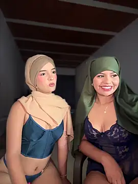 lalilamassu1 online show from 11.15.25