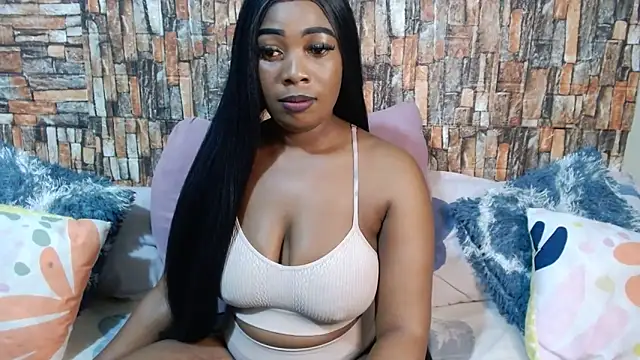 Snapshot of Foxy_African chatting on 05.12.26 Foxy African online show from 05.12.26