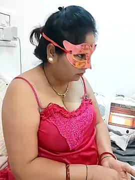 Snapshot of BBW_HOT_COUPLE chatting on 12.26.24 BBW HOT COUPLE online show from 12.26.24
