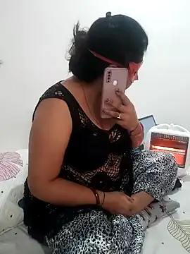 Snapshot of BBW_HOT_COUPLE chatting on 01.03.25 BBW HOT COUPLE online show from 01.03.25