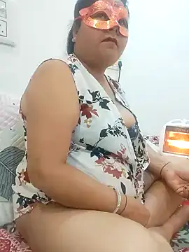 Snapshot of BBW_HOT_COUPLE chatting on 01.31.25 BBW HOT COUPLE online show from 01.31.25