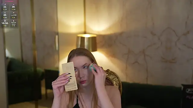 Snapshot of Linda054 chatting on 11.24.25 Linda054 online show from 11.24.25