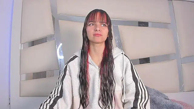 chrystal js online show from 02.20.25