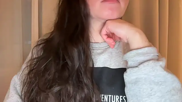 Snapshot of Sandysecret chatting on 02.18.26 Sandysecret online show from 02.18.26