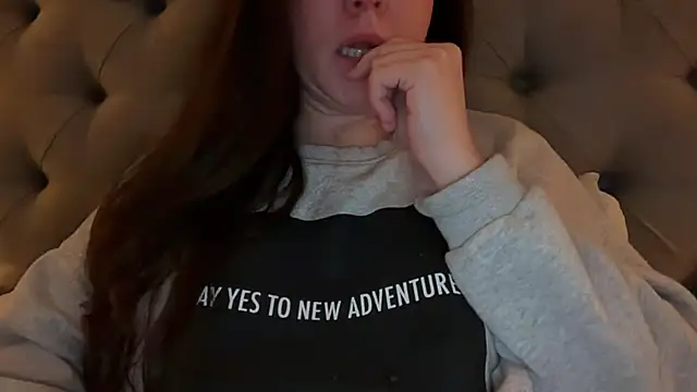 Snapshot of Sandysecret chatting on 02.19.26 Sandysecret online show from 02.19.26