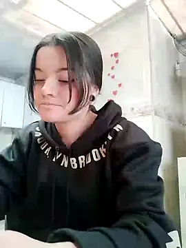 Snapshot of Alice_atm chatting on 12.13.24 Alice atm online show from 12.13.24