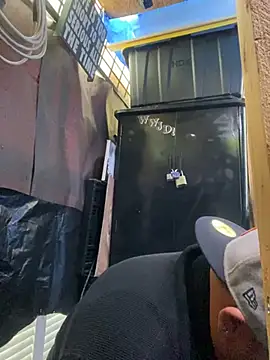 Snapshot of valleyoneofakind chatting on 02.13.25 valleyoneofakind online show from 02.13.25