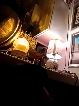 Snapshot of valleyoneofakind chatting on 02.13.26 valleyoneofakind online show from 02.13.26