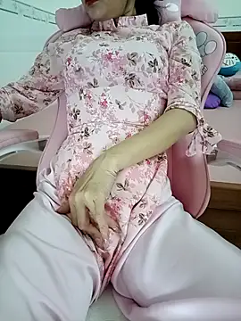    Erin    online show from 10.08.25