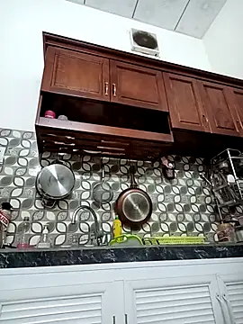    Erin    online show from 10.25.25