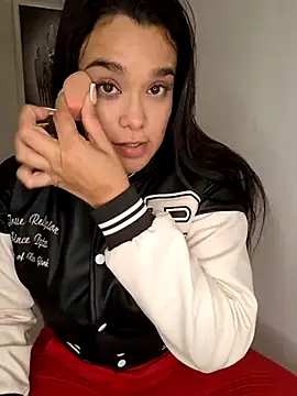 Snapshot of samanthaevanss1 chatting on 12.31.24 samanthaevanss1 online show from 12.31.24