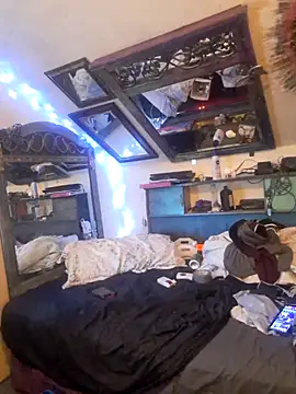 Snapshot of ditchwater chatting on 02.23.25 ditchwater online show from 02.23.25