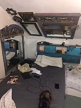 Snapshot of ditchwater chatting on 10.28.25 ditchwater online show from 10.28.25