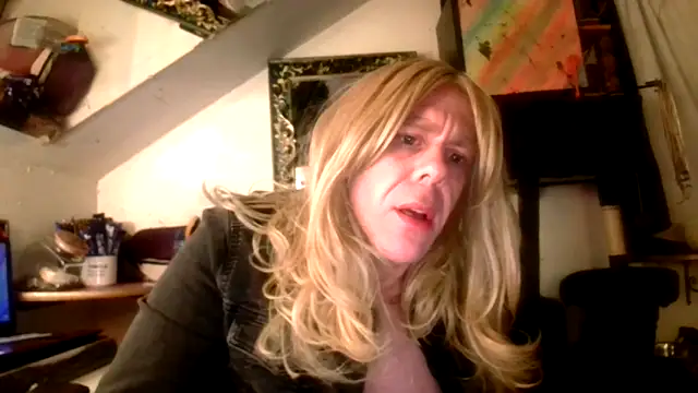 Snapshot of ditchwater chatting on 03.18.26 ditchwater online show from 03.18.26