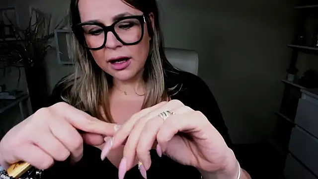 teaseDiana online show from 01.02.25