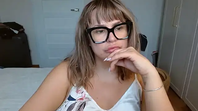 teaseDiana online show from 10.28.25