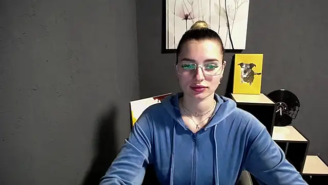 lady olivia  online show from 04.25.26