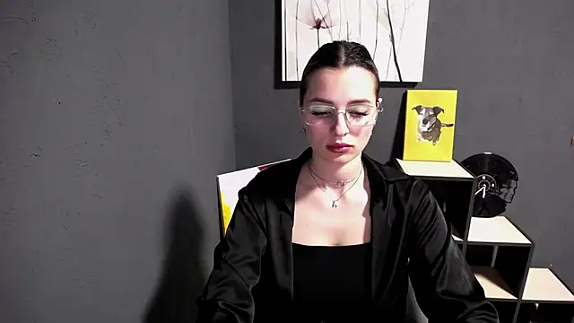 lady olivia  online show from 05.06.26