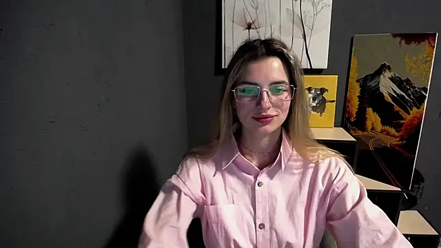 Snapshot of lady_olivia_ chatting on 06.04.26 lady olivia online show from 06.04.26