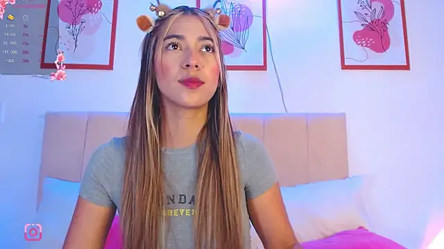 Snapshot of elianabrown chatting on 12.22.24 elianabrown online show from 12.22.24