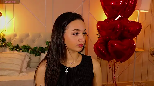 Snapshot of Lolly_Neal chatting on 02.10.26 Lolly Neal online show from 02.10.26