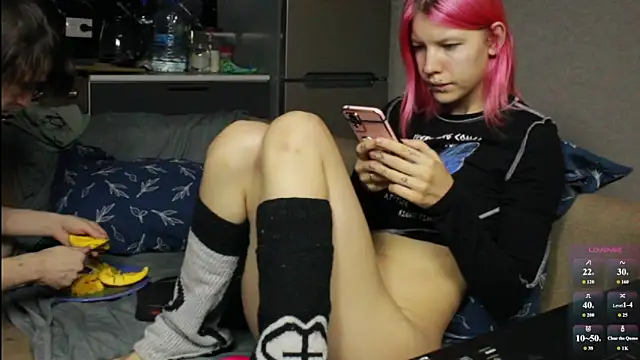 Snapshot of Kamala_Adele chatting on 02.10.26 Kamala Adele online show from 02.10.26