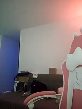 Snapshot of azumiichan chatting on 11.29.25 azumiichan online show from 11.29.25