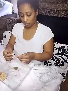 Snapshot of Lady_Libra chatting on 01.05.25 Lady Libra online show from 01.05.25