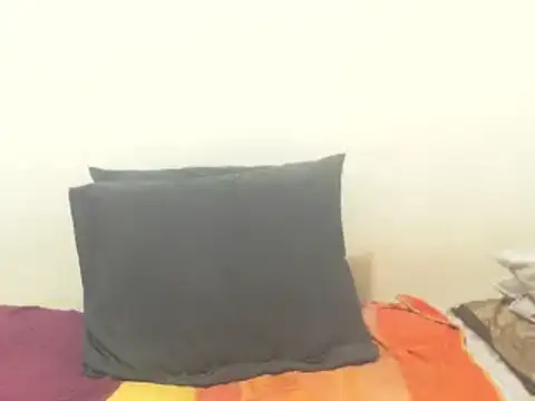 Snapshot of chOcOlaticOs chatting on 02.28.25 chOcOlaticOs online show from 02.28.25