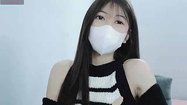 Snapshot of tanhxiu chatting on 12.17.24 tanhxiu online show from 12.17.24