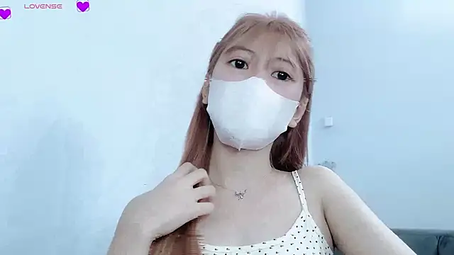 Snapshot of tanhxiu chatting on 02.16.25 tanhxiu online show from 02.16.25