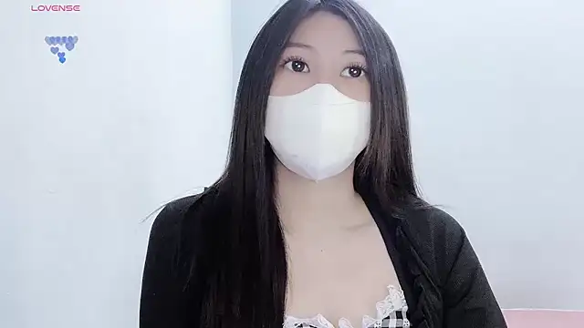 Snapshot of tanhxiu chatting on 12.14.25 tanhxiu online show from 12.14.25