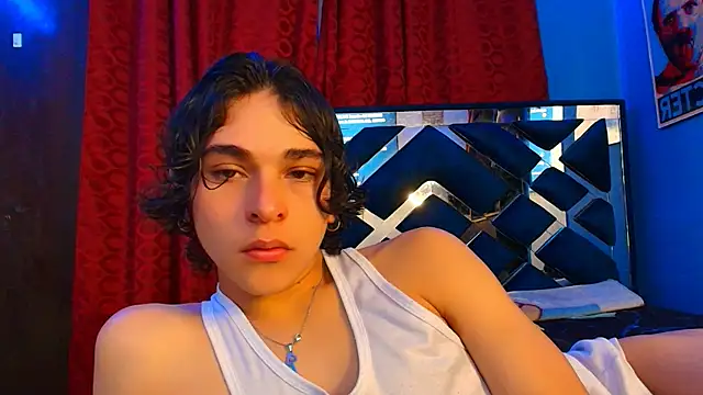 Snapshot of Luke_Howland chatting on 02.24.25 Luke Howland online show from 02.24.25