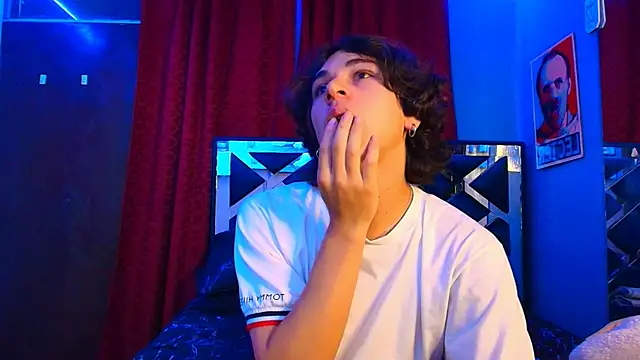 Snapshot of Luke_Howland chatting on 02.26.25 Luke Howland online show from 02.26.25