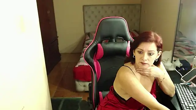 Carol Scottt online show from 12.19.24