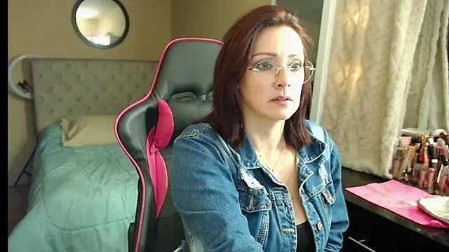 Carol Scottt online show from 09.22.25